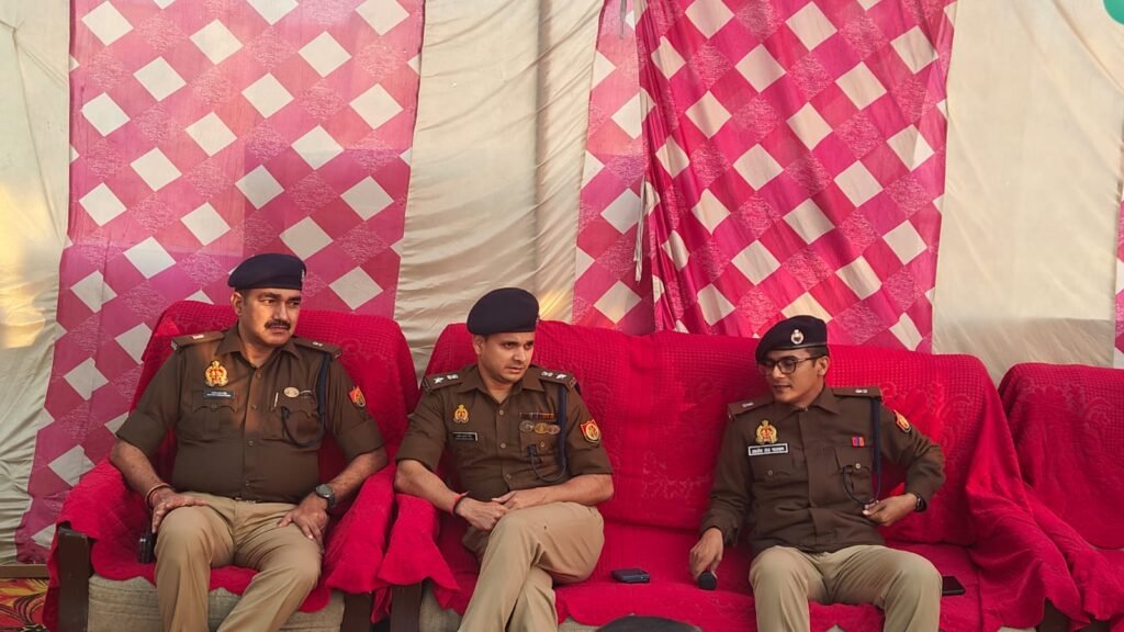 हरदोई पुलिस को बड़ी सौगात: पुलिस अधीक्षक अशोक कुमार मीणा द्वारा थाना शाहाबाद क्षेत्र में पुलिस चौकी का उद्घाटन, ASP आलोक राज नारायण सहित अधिकारी रहे मौजूद 6 IMG 20260203 WA0031