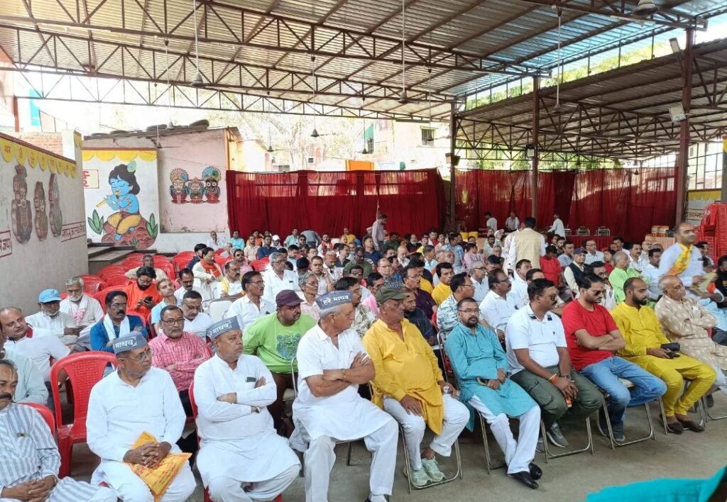 राजस्थान समाज द्वारा गणगौर जुलूस का पुष्प वर्षा से किया स्वागत 2 Screenshot 2026 03 22 21 15 22 15 6012fa4d4ddec268fc5c7112cbb265e7