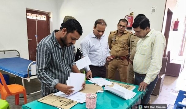सरकारी संरक्षण में फल रहे फर्जी अस्पताल; कुशीनगर में एक दिन में 6 सील, 11 को नोटिस! 4 Screenshot 20260315 085535