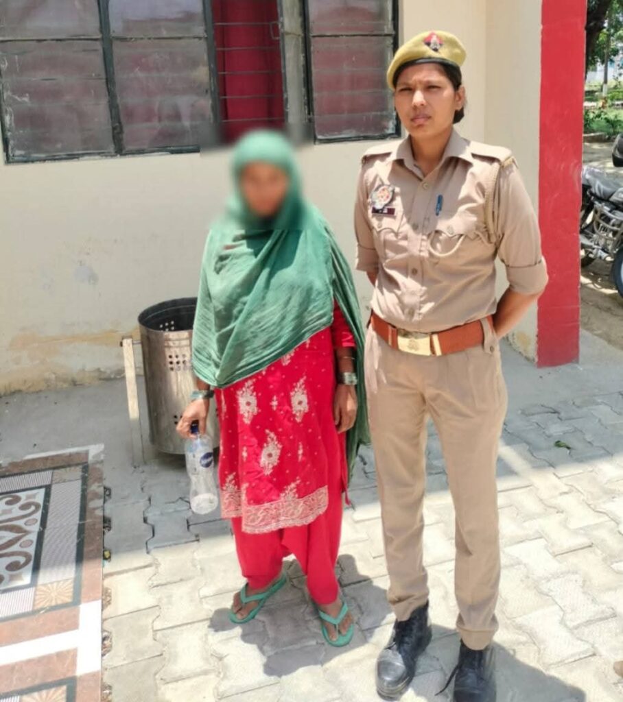 थाना चिल्हिया पुलिस द्वारा 02 नफर वारंटी को गिरफ्तार 12 FB IMG 1780147241022