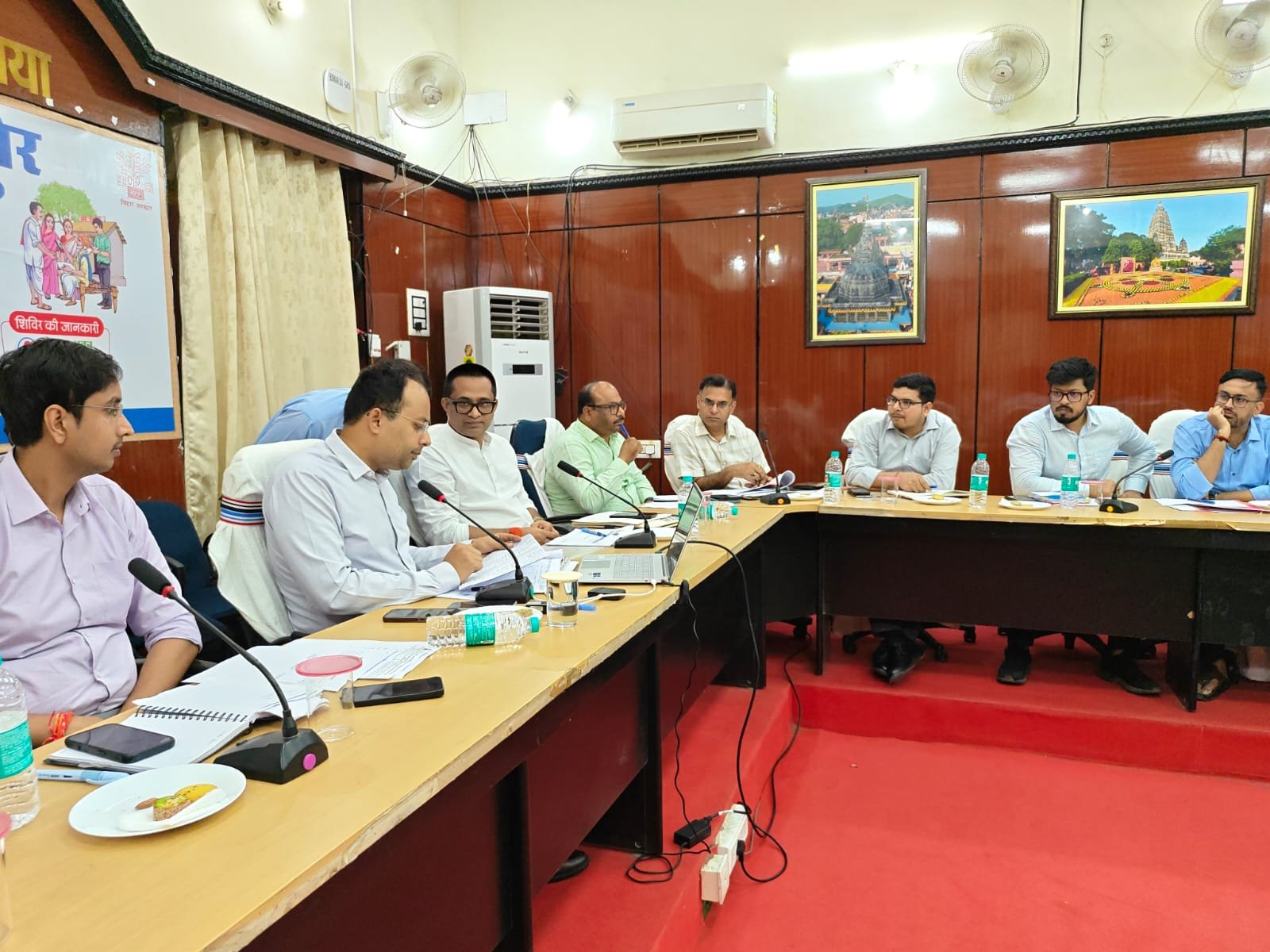 सभी क्षेत्रो मे सुचारु जलापूर्ति, जिले मे संभावित बाढ़ एवं संभावित सुखाड़ की स्थिति होने पर पूर्व से की जानेवाली तैयारी के सम्बन्ध मे सभी बिभाग के पदाधिकारी के साथ जिला पदाधिकारी गया की अध्यक्षता मे सभागार मे बैठक आयोजित की गई l 1 IMG 20260520 WA0598