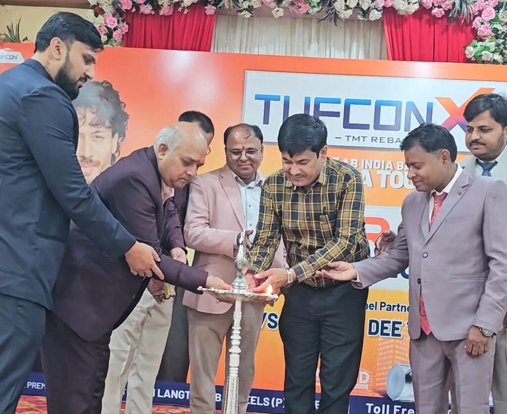 गढ़वा में टॉफ़कॉन एक्सटी सरिया का भव्य लॉन्च, 501 टन सरिया की हुई बुकिंग 13 IMG 20260525 WA0061