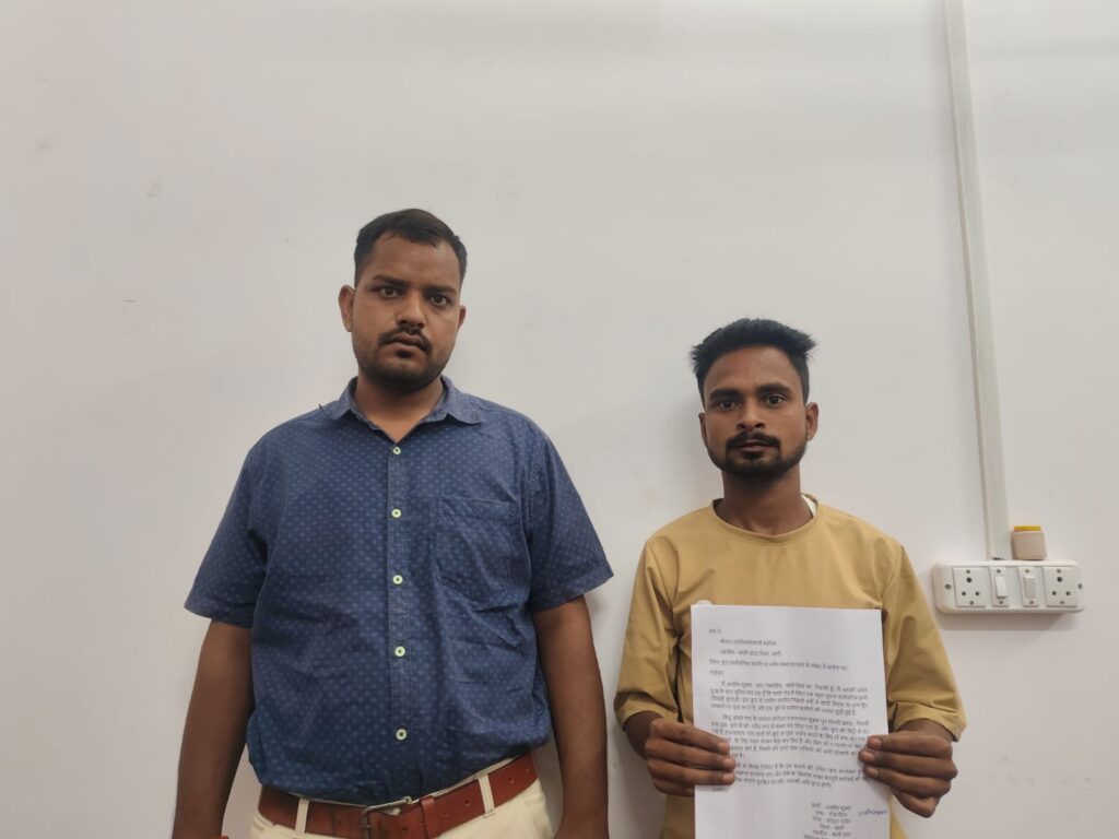 बस्ती में 'गरीबों के निवाले' पर डाका: कोटेदार की मनमानी, अधिकारियों की चुप्पी! 12 IMG 20260529 WA0298