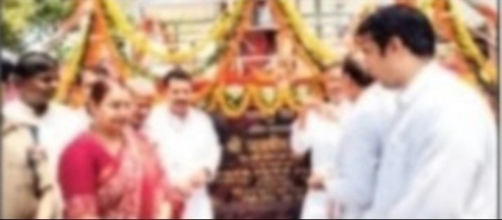 हाथरस ठाकुर मलखान सिंह की प्रतिमा का प्रदेश के पर्यटन एवं संस्कृति विभाग मंत्री जयवीर सिंह ने किया अनावरण विधायक अंजुला सिह माहौर जिंदाबाद के लगे नारें, विधायक के प्रयासों की मंच से मंत्री द्वारा की गयी थी जमकर सराहना 5 Screenshot 20260530 083547 Gallery