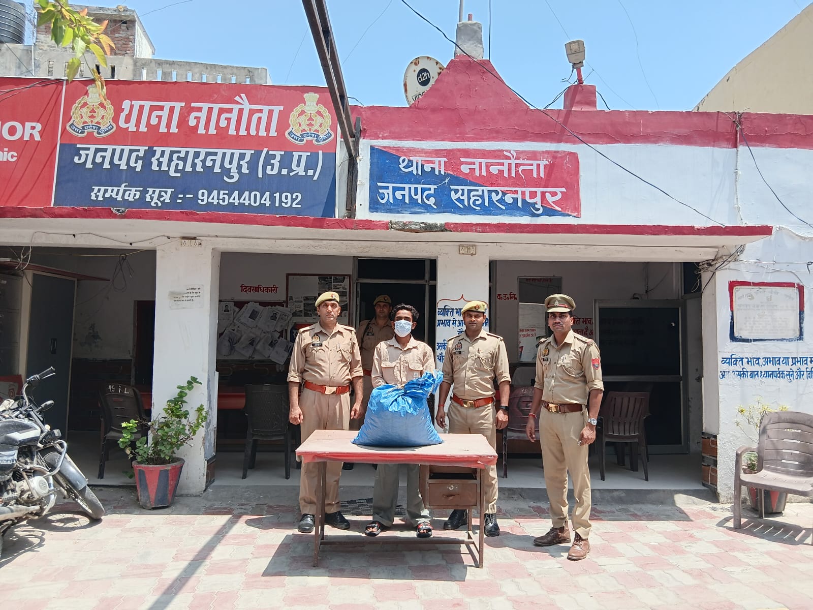 सहारनपुर।“नानौता पुलिस की बड़ी कार्रवाई: 60 किलो अवैध पटाखों के साथ शातिर तस्कर गिरफ्तार, विस्फोटक सामग्री बरामद” 11 WhatsApp Image 2026 05 14 at 2.18.17 PM