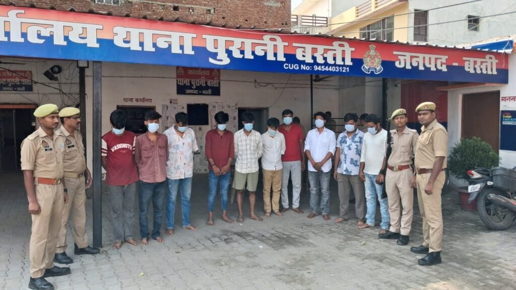 बस्ती में 'स्पा' की आड़ में गंदा खेल: चौकी से चंद कदम की दूरी पर चल रहा था देह व्यापार, 16 गिरफ्तार। 2 FB IMG 1781255039183