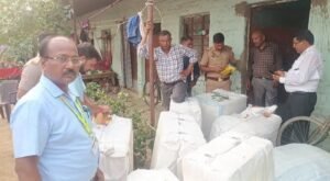 गोरखपुर: डीआईजी बंगले के पास 'नकली' साम्राज्य; ब्रांडेड पैकेटों में परोसा जा रहा था धीमा ज़हर! 2 FB IMG 1782118998407