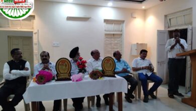 बल्लारपुर पेपर मिल मज़दूर सभा, बल्लारपुर ने यूनियन सेक्रेटरी श्री अनिल तुंगिडवार तथा श्री फ़रीद मोहम्मद का किया सम्मान 19 FB IMG 1782554187919