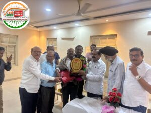 बल्लारपुर पेपर मिल मज़दूर सभा, बल्लारपुर ने यूनियन सेक्रेटरी श्री अनिल तुंगिडवार तथा श्री फ़रीद मोहम्मद का किया सम्मान 12 FB IMG 1782554254819