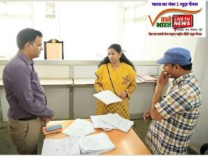 नागरिकों को सुगमता से मिले सुविधाओं का लाभ, राजस्व प्रकरणों का करें शीघ्रता से निपटान - कलेक्टर 2 FB IMG 20348488153508275272