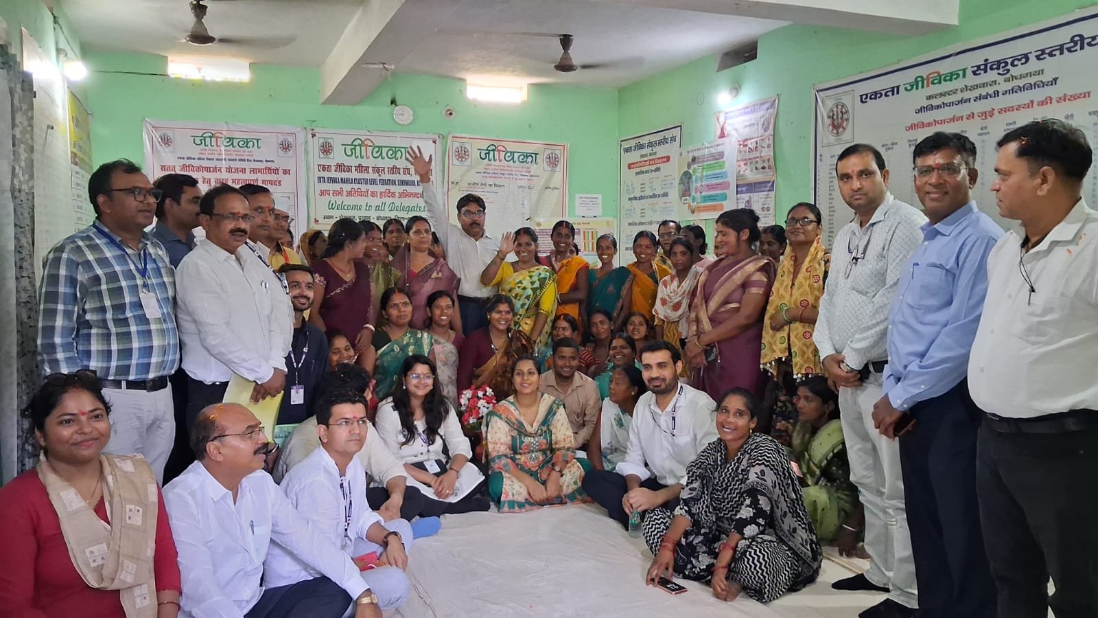 जीविका को समझने हेतु बोधगया मे बिभिन्न राज्यों के अधिकारियो 1 IMG 20260611 WA0786