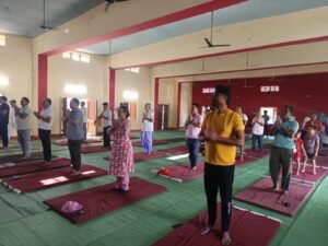 अंतर्राष्ट्रीय योग दिवस का सद्भावना भवन मालखरौदा में हुआ भव्य आयोजन* 4 IMG 20260621 WA0060