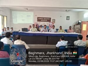 बाघमारा प्रखंड सभागार में BLO और सुपरवाइजरों का दो दिवसीय प्रशिक्षण संपन्न, SIR-2026 के सफल क्रियान्वयन पर दिया गया जोर 2 IMG 20260622 WA0276