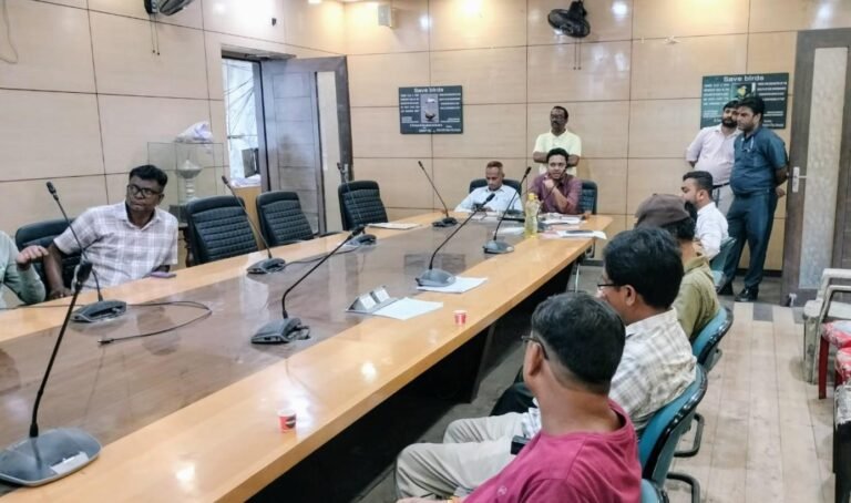 बीएलए-2 को एसडीएम ने दिया प्रशिक्षण