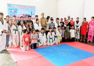 कांठ: समर कैंप के समापन पर बच्चों को वितरित किए मेडल व प्रशस्ति-पत्र 12 IMG 20260629 WA00232