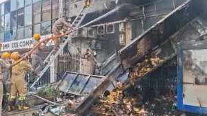 कोचिंग सेंटर में भीषण आग!, 14 बच्चों की दर्दनाक मौत, बिल्डिंग से कूदकर बचा रहे जान 4 IMG 0207