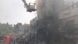 कोचिंग सेंटर में भीषण आग!, 14 बच्चों की दर्दनाक मौत, बिल्डिंग से कूदकर बचा रहे जान 5 IMG 0208