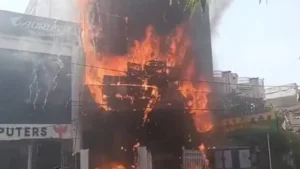 कोचिंग सेंटर में भीषण आग!, 14 बच्चों की दर्दनाक मौत, बिल्डिंग से कूदकर बचा रहे जान 6 IMG 0209