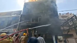 कोचिंग सेंटर में भीषण आग!, 14 बच्चों की दर्दनाक मौत, बिल्डिंग से कूदकर बचा रहे जान 7 IMG 0210