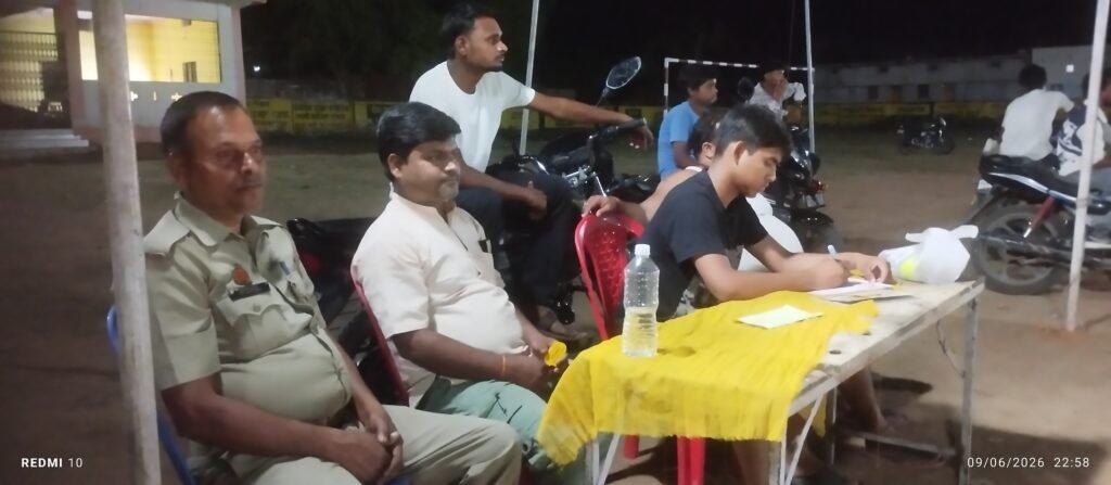 महुली नाइट क्रिकेट टूर्नामेंट में पकरी और शिवाजी तालाब दुद्धी का दबदबा 3 IMG 20260609 225807
