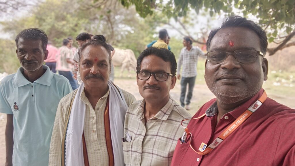 अखंड हिंदू वाहिनी ने सिद्ध बाबा धाम पर कराया विशाल भंडारा, उमड़ी श्रद्धालुओं की भीड़ 19 IMG 20260613 135209