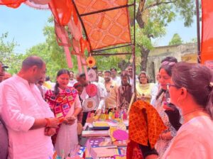 शासन द्वारा दिए गए निर्देशों के क्रम में आज जनपद बरेली के विकास खंड फरीदपुर के CHC में केन्द्र सरकार के 12 वर्ष पूर्ण होने पर जन कल्याण मेला एवं स्वास्थ्य शिविर का आयोजन माननीय जनप्रतिनिधियों की उपस्थिति में किया गया। 15 Screenshot 20260615 142219 X