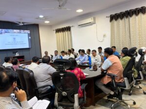 साप्ताहिक समीक्षा बैठक में विभागीय कार्यों की प्रगति की समीक्षा, अधिकारियों को दिए आवश्यक निर्देश’ 13 02 1