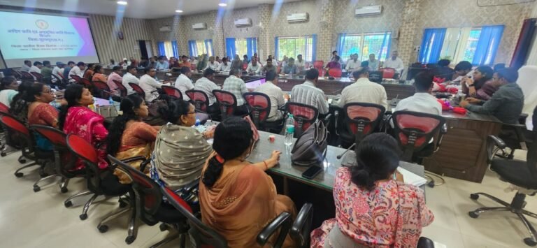 छात्रावासी बच्चों के शैक्षणिक विकास की पूरी जिम्मेदारी अधीक्षकों पर, परीक्षा परिणाम शत-प्रतिशत हो: कलेक्टर रेना जमील