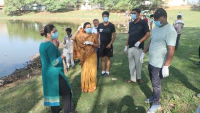 कलेक्टर ने चम्बोथी तालाब में जनप्रतिनिधि और नागरिकों के साथ श्रमदान कर स्वच्छता का दिया संदेश 28 07 चम्बोथी तालाब में जनप्रतिनिधि