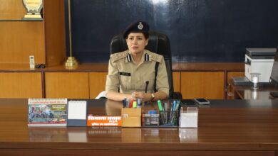 नवागत डीआईजी निमाड़ रेंज सुश्री सिमाला प्रसाद ने संभाला पदभार 57 20260710 200941