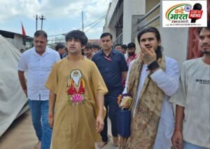 गुरू पूर्णिमा महोत्सव के दौरान श्रद्धालुओं की सुरक्षा, व्यवस्था का पुलिस अधीक्षक ने किया बागेश्वर धाम का निरीक्षण 2 FB IMG 3095064559808387344