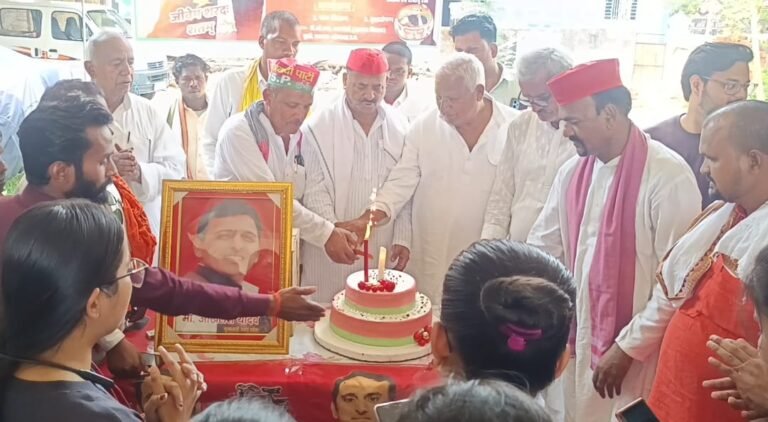 पूर्व मुख्यमंत्री अखिलेश यादव का जन्मदिन बना सेवा और समर्पण का पर्व