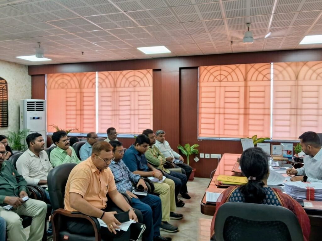 डीडीसी ने आंगनवाड़ी केंद्रों को स्कूलों के समीप स्थानांतरित करने के लिए की समीक्षा बैठक 1 IMG 20260701 WA0322