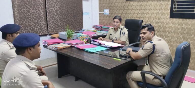 नगर पुलिस अधीक्षक गया द्वारा अनुमंडल पुलिस पदाधिकारी बोधगया एवं बोधगया अनुमंडल के थाना में लंबित कांडों का पर्यवेक्षण एवं समीक्षा की गई l