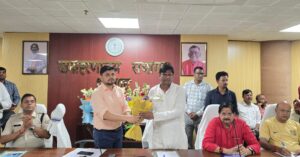 केन्दुआडीह में भू-धंसान एवं गैस रिसाव की रोकथाम के लिए माननीय जनप्रतिनिधियों के साथ डीडीएमए की बैठक संपन्न 12 IMG 20260707 WA0198