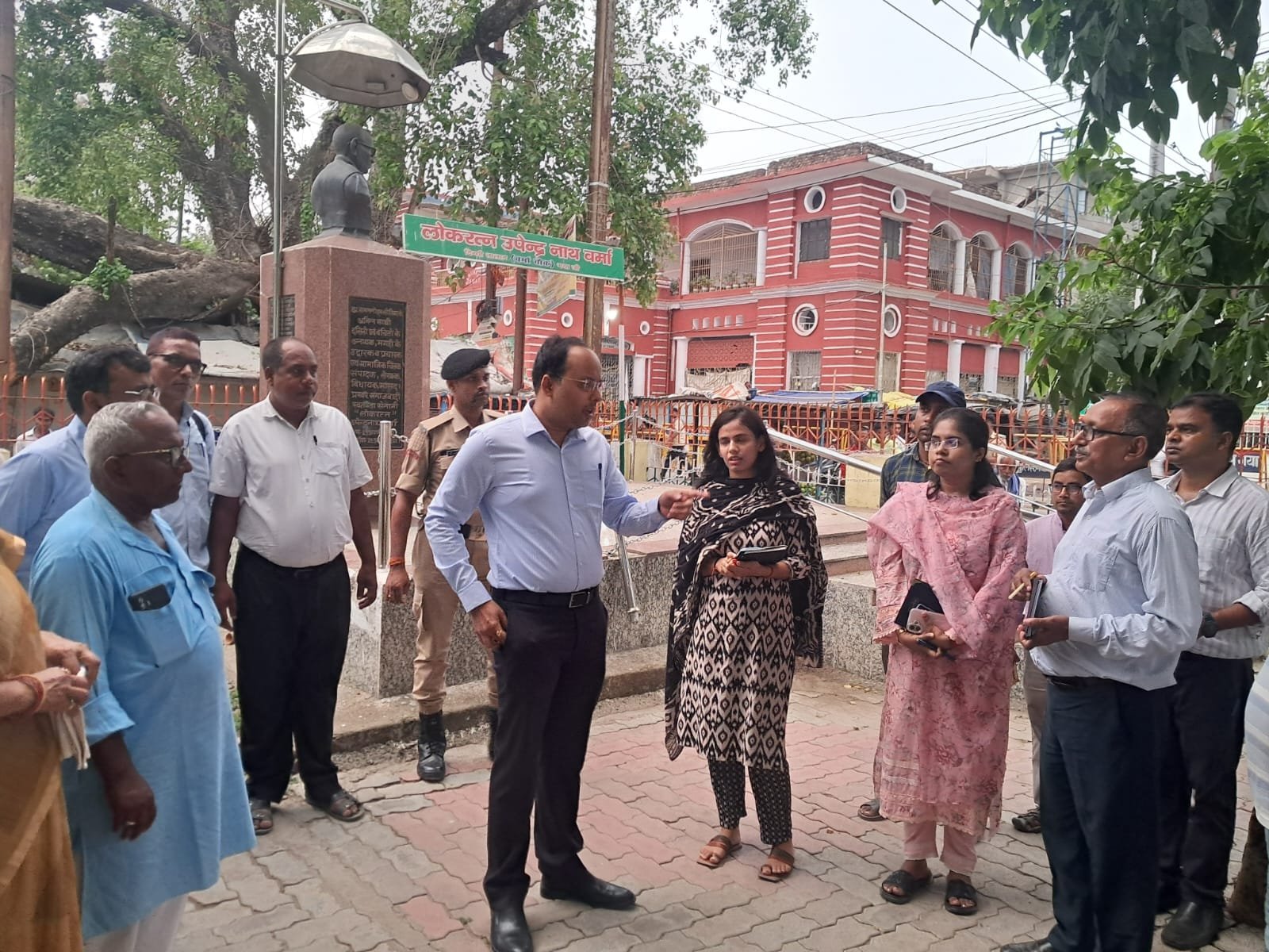 दिग्घी तालाव के सौन्दर्यकरण कराने के उद्देश्य से जिला पदाधिकारी गया, विधान परिषद कुमुद वर्मा, उप नगर आयुक्त नगर निगम गया सहित अन्य पदाधिकारियों ने कल संध्या में दिग्घी तालाव के संपूर्ण क्षेत्र का घुम घूम कर निरीक्षण किया l 11 IMG 20260714 WA0165