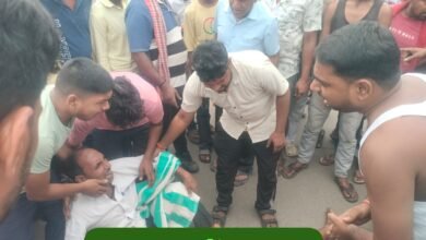 ट्रक के चपेट में आने से युवक की मौत गुस्साए लोगों ने महूदा -राज गंज मुख्य को किया जाम 17 IMG 20260714 WA0217