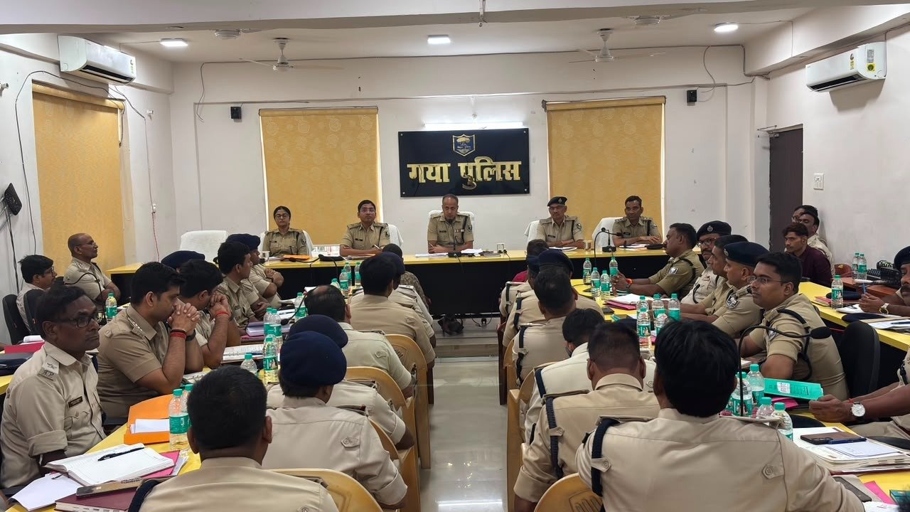 आज वरीय पुलिस अधीक्षक गया की अध्यक्षता में पुलिस कार्यालय गया में मासिक अपराध गोष्ठी का आयोजन किया गया l 11 IMG 20260714 WA0555