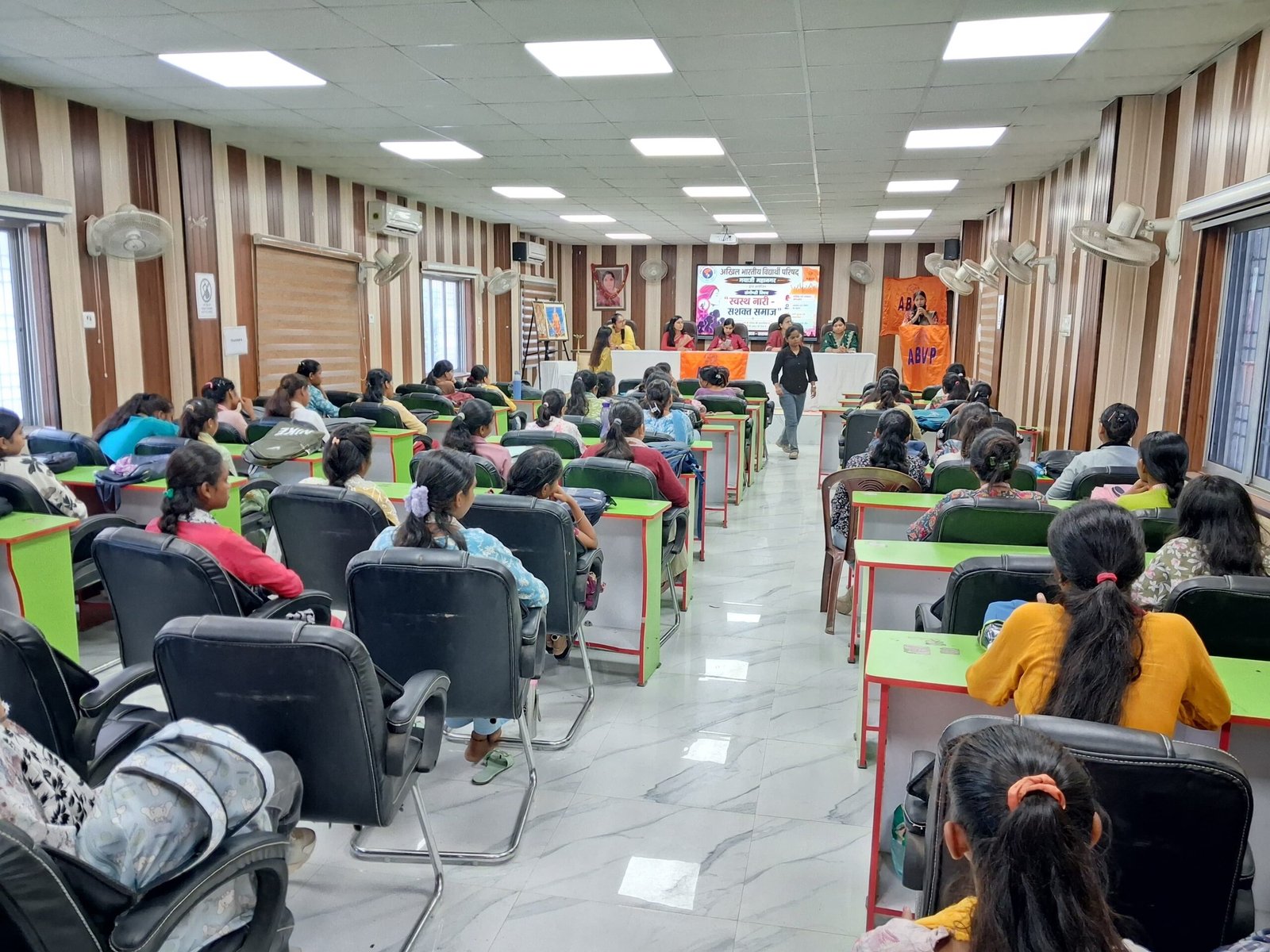 राष्ट्रीय विद्यार्थी दिवस के अवसर पर स्वस्थ नारी सशक्त समाज विषय पर संगोष्ठी एवं सांस्कृतिक कार्यक्रम का आयोजन l 11 IMG 20260714 WA0589 scaled