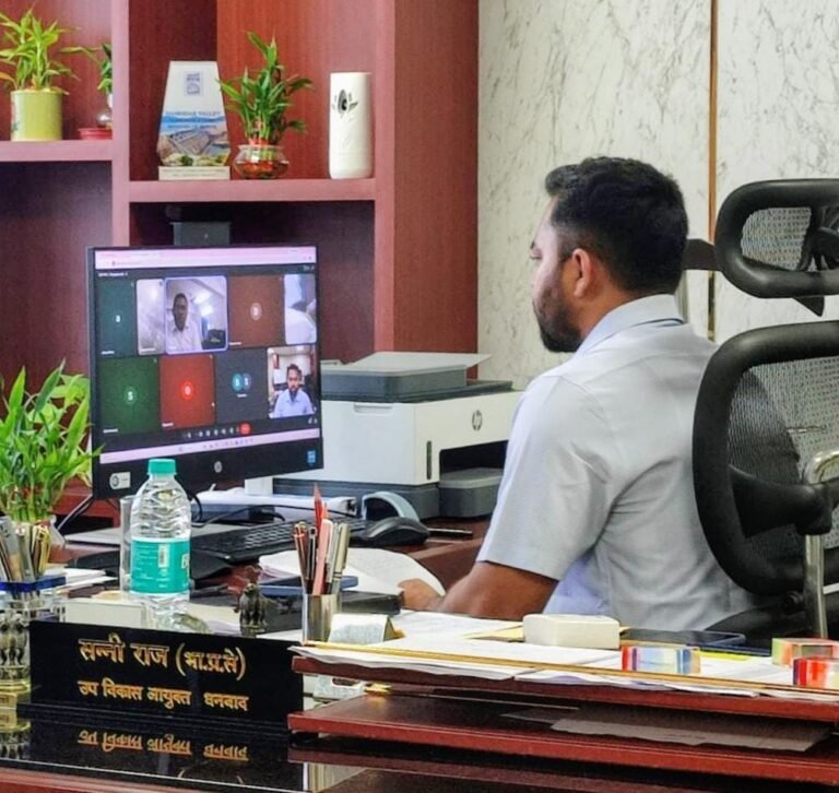 सुपरवाइजरों को समय-सीमा में डिजिटाइजेशन पूर्ण करने का कड़ा निर्देश