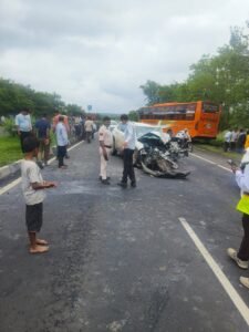 पांढुर्णा जिला समाचार | 21 जुलाई 2026 जनसुनवाई में 28 आवेदन, सड़क हादसे में 5 घायल, पौधारोपण अभियान और आबकारी की बड़ी कार्रवाई 3 IMG 20260721 WA0904 1