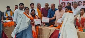 शहर व्यापार मंडल हरिद्वार महिला प्रकोष्ठ की नवगठित कार्यकारिणी का शपथ ग्रहण समारोह संपन्न 2 IMG 20260722 WA0001