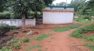 विद्यालय तक जाने वाला रास्ता बना मुसीबत, ग्रामीणों की बढ़ी परेशानी 2 IMG 20260722 WA0025