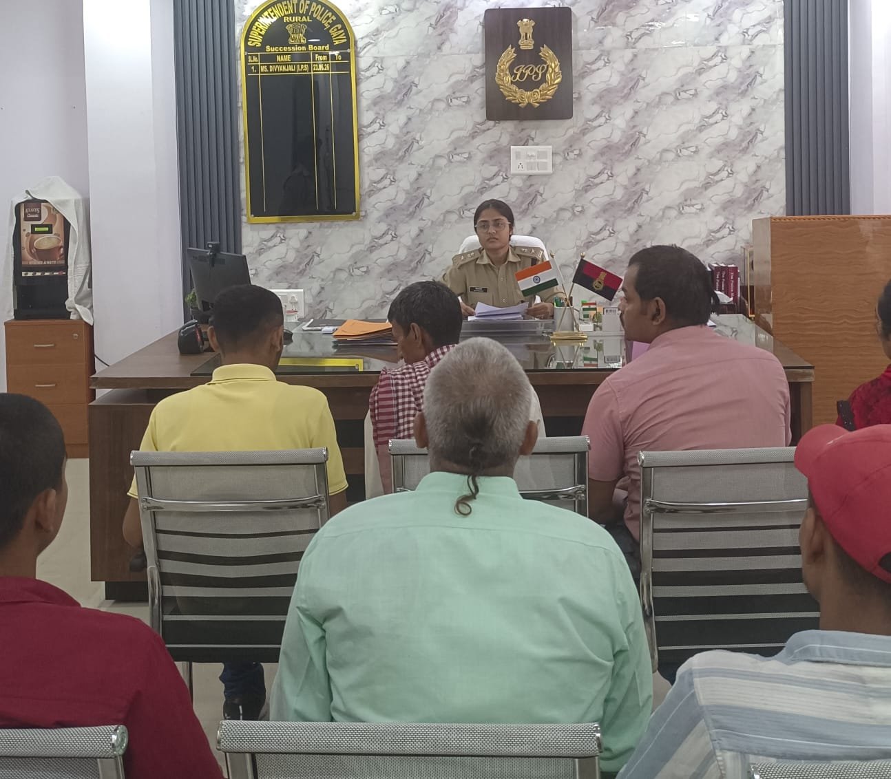 पुलिस अधीक्षक ग्रामीण गया द्वारा जनता दरबार में आमजनों की शिकायतें सुनी गई l 1 IMG 20260723 WA01741