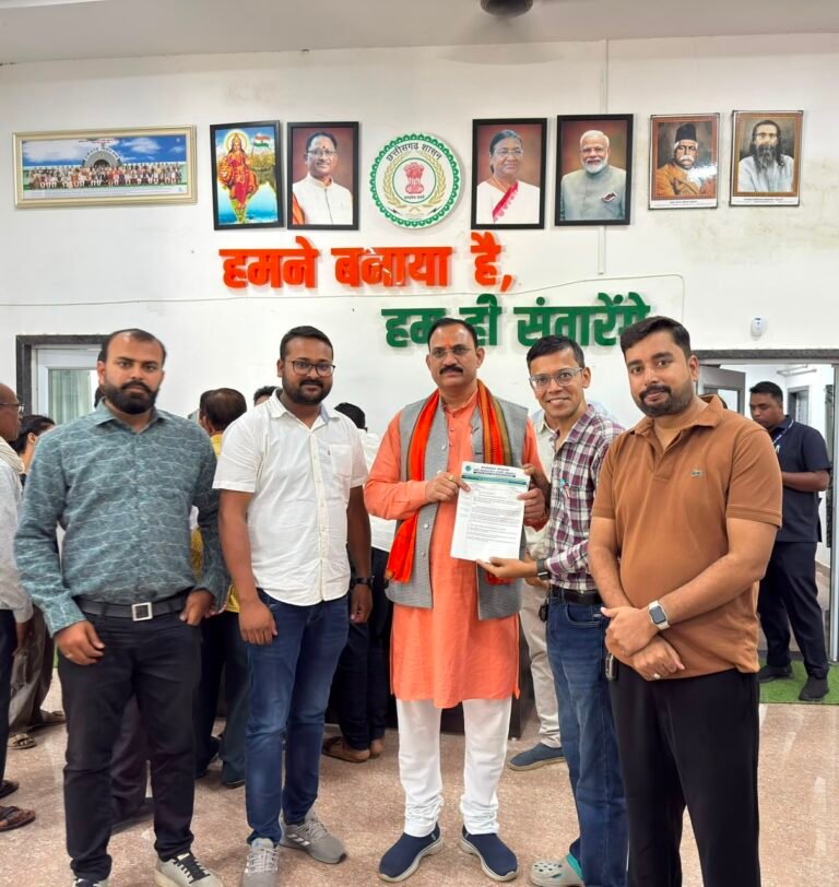 *आयुष चिकित्सकों के हक की बुलंद आवाज: डॉ. भुवन भास्कर साहू ने स्वास्थ्य मंत्री को सौंपा ज्ञापन, पद बढ़ाने और नियमित भर्ती की मांग*