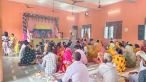 गुरु पूर्णिमा पर विंढमगंज में गायत्री परिवार का भव्य आध्यात्मिक आयोजन 2 IMG 20260729 WA0008