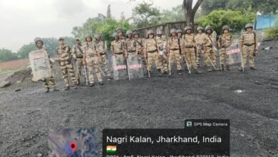 खास सिजुआ के फुटबॉल ग्राउंड के पास 41 टन अवैध कोयला CISF ने किया जब्त, बीसीसीएल अधिकारी और प्रशासन की मौजूदगी में 10 IMG 20260730 WA0000