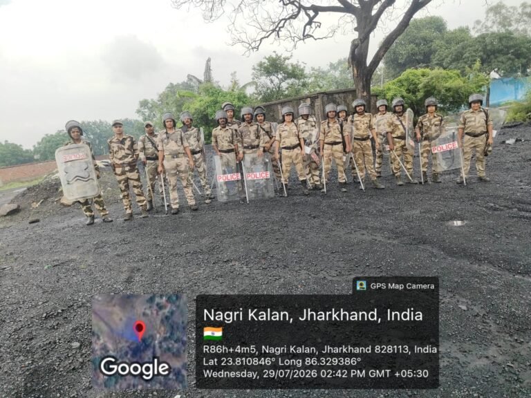 खास सिजुआ के फुटबॉल ग्राउंड के पास 41 टन अवैध कोयला CISF ने किया जब्त, बीसीसीएल अधिकारी और प्रशासन की मौजूदगी में