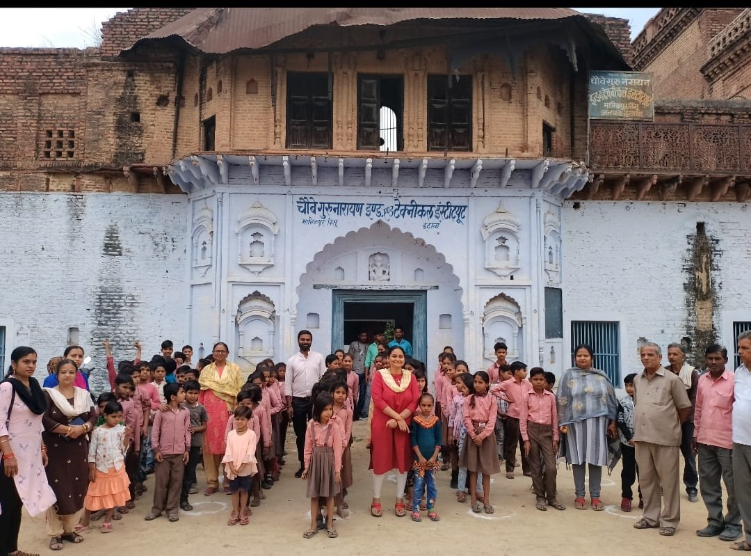 इटावा की 100 वर्ष पुरानी ऐतिहासिक विरासत ‘चौबे गुरु नारायण टेक्निकल इंस्टीट्यूट (आईटीआई)’ को बचाने की उठी जोरदार मांग 11 IMG 20260730 WA0010