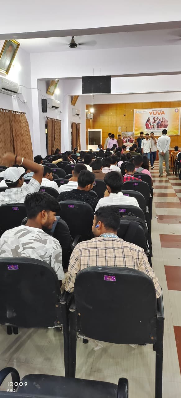 गया कॉलेज गया में नशा मुक्त भारत अभियान कार्यक्रम का आयोजन कार्यालय मेरा युवा भारत युवा कार्यक्रम खेल मंत्रालय भारत सरकार के तत्वाधान में जिला युवा अधिकारी पवन कुमार के नेतृत्व में किया गया l 1 IMG 20260730 WA0236
